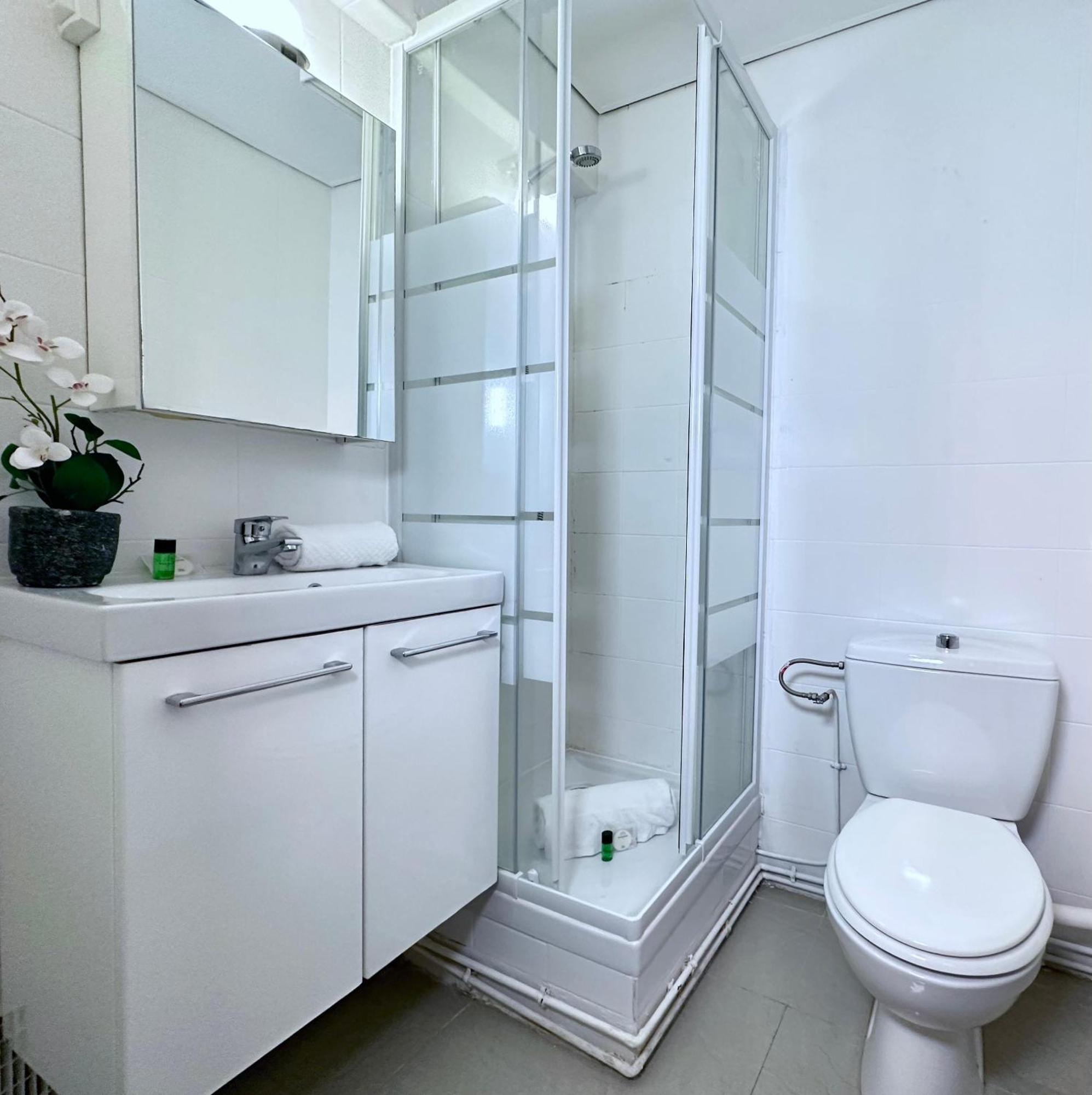 Elegant Escape Near Arc De Triomphe Apartment Paris Exterior photo